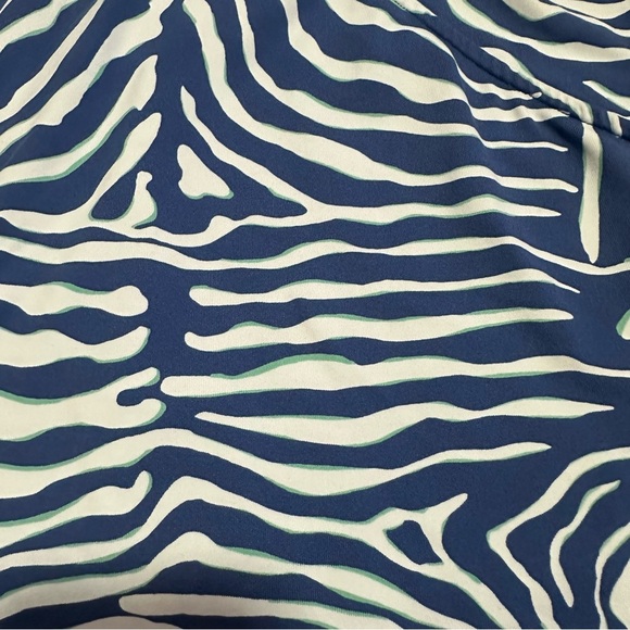 J. McLaughlin• blue zebra print top size small - Picture 4 of 13